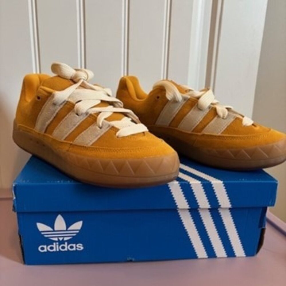 NWT Adidas Adimatic Skate-Inspired Yellow Suede Sneakers - 9.5 Men / 10.5 Women